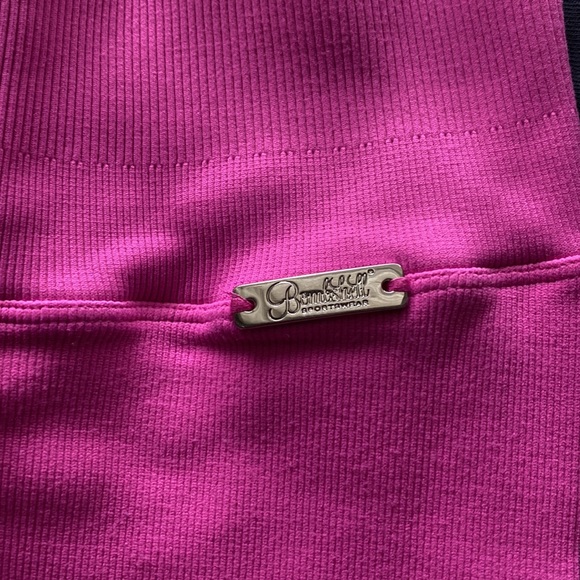 Bombshell leggings - Picture 2 of 3